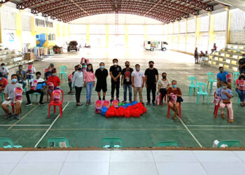 Ilang residente ng Odiongan, nakatanggap ng ayuda mula sa Ambagan Philippines