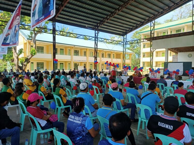 Mga taga-suporta ni Bong Go sa Tablas, nagsagawa ng caravan