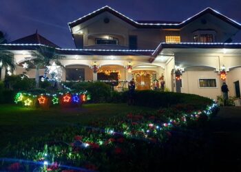 Bahay sa Looc, nilagyan ng pamaskong dekorasyon para maging pasyalan