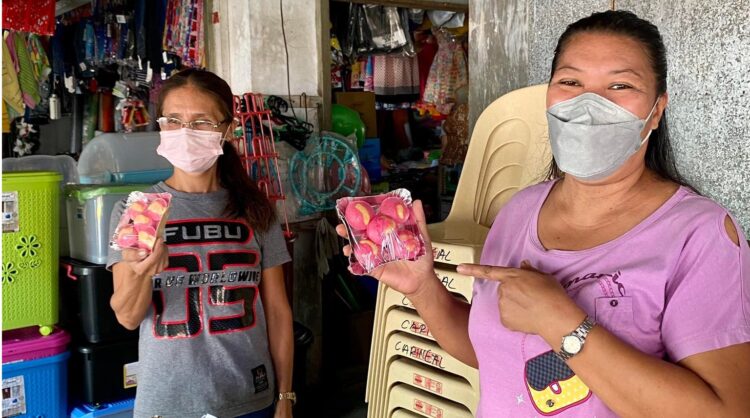 ‘KakamPINK Wednesday’ namigay ng pink pandesal, pink puto