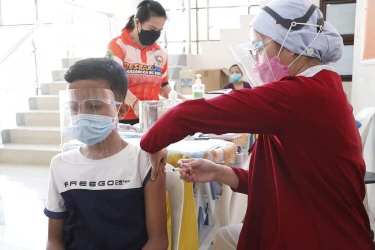 Gov’t rolls out COVID-19 booster shots for senior citizens, persons with comorbidities