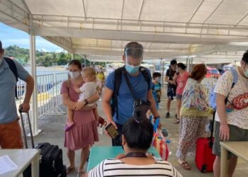 Kalakalan ng turismo sa Puerto Galera, muling sumigla