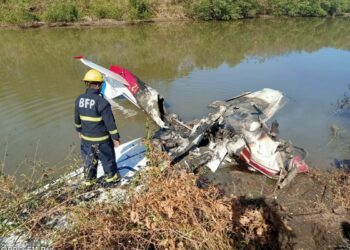 Training plane crashes in Alaminos City