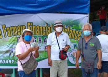Halos 4,000 magsasaka sa Romblon, tumanggap ng ayuda mula sa DA