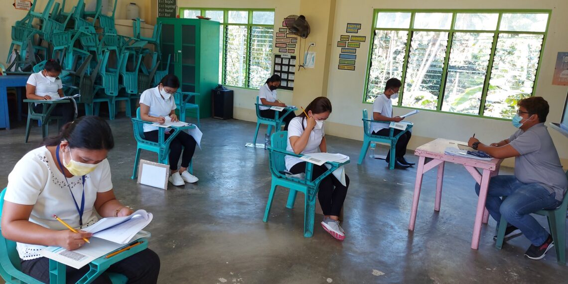 Licensure Exam ng mga gustong maging guro, natuloy rin sa Romblon
