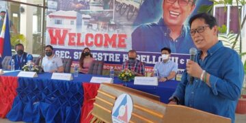 Iba’t-ibang tulong pangkabuhayan, ipinamahagi ni DOLE Sec. Bello sa Palawan