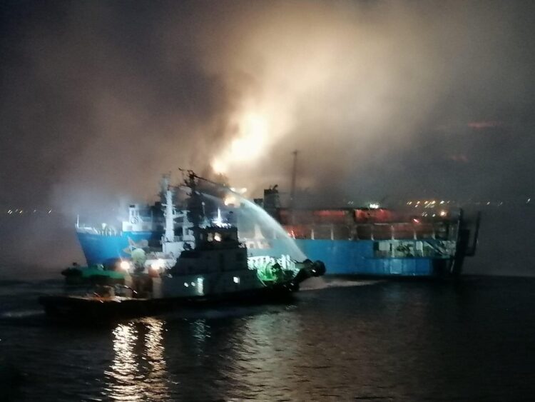 Barko ng Starlite Ferries, nasunog sa Batangas Port