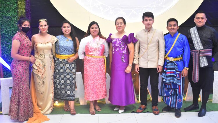 RSU lauds employees at annual awards ceremony