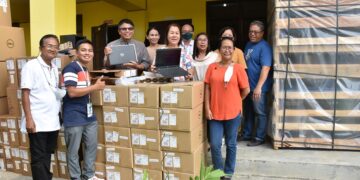 RSU magiging ‘Smart Campus’; mga estudyante at guro tatanggap ng laptop