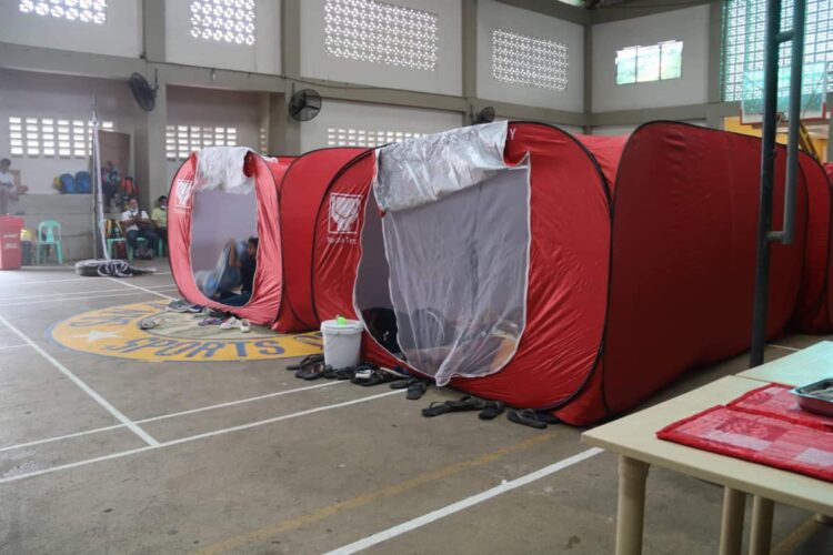 At least 100 passengers stranded in San Agustin port due to Paeng