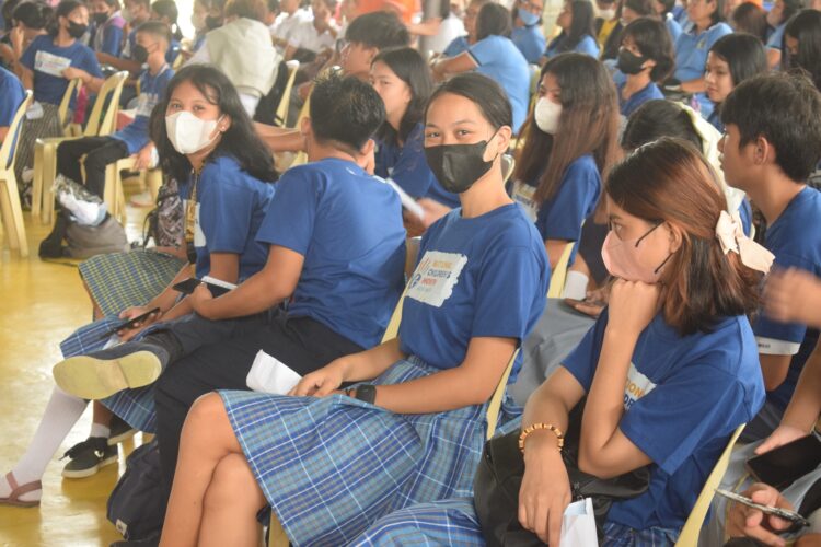 Mga bata sa Romblon kasama sa mga prayoridad ng Pamahalaang Panlalawigan — Romblon guv