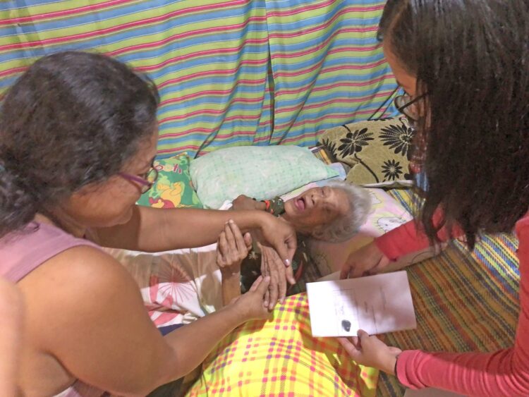 Centenarian sa Looc, tumanggap ng P100K mula sa DSWD
