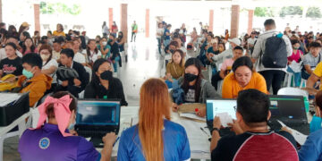 1,263 na Romblomanon nakinabang sa mobile services ng PRC Mimaropa