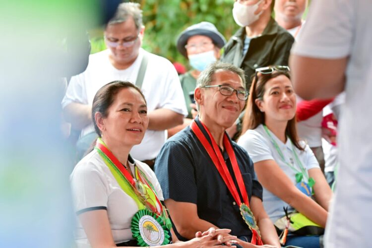 Hontiveros: Determine if illegal miners in Sibuyan should be evicted once and for all