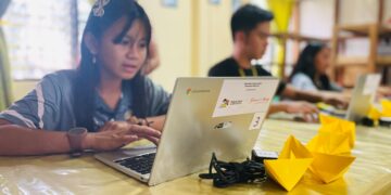 Yellow Boat paddlers provides educational hub in San Andres High School