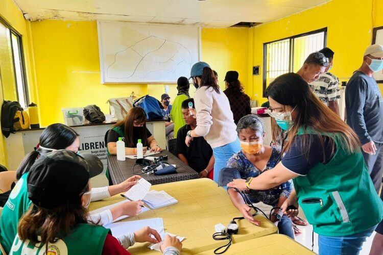 PHO conducts health screening for oil spill responders in Pola