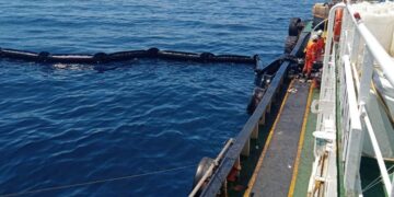 Containment and cleanup of oil spill in OrMin continue
