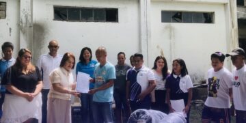 Mga mangingisda sa Santa Fe at Cajidiocan, tumanggap ng kagamitang pandagat mula sa BFAR-SAAD