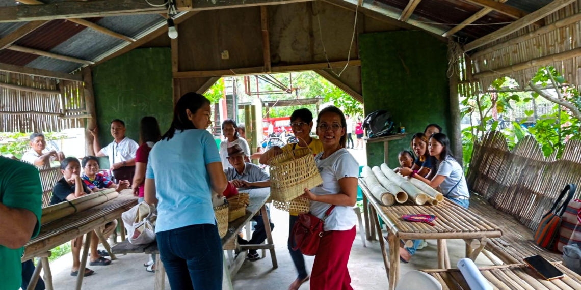 Skills training para sa 25 IPs, inorganisa ng DTI at DAR