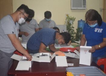 DOST Mimaropa grants visser kits to DepEd Occidental Mindoro public schools