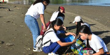 279 sako ng basura, nakolekta sa malawakang clean-up drive sa Romblon