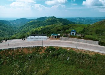 Debating the true location of the view deck: Is it really in Boliganay?