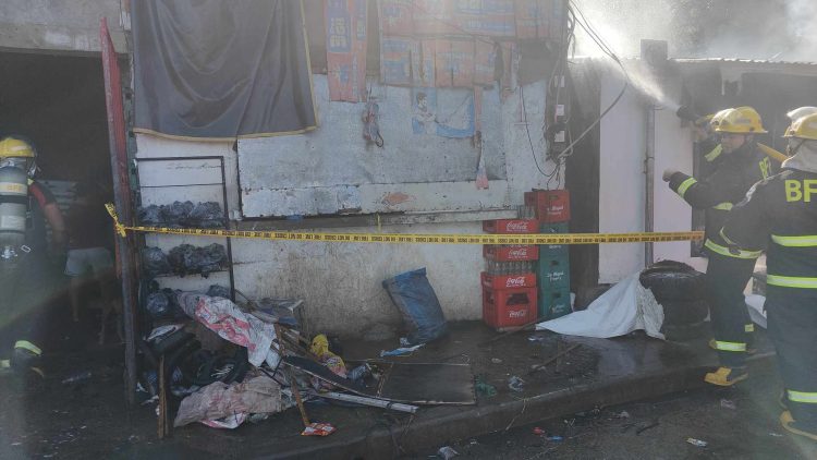 Dalawang bahay sa Romblon, nasunog