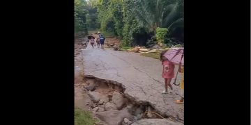 Kalsada sa San Fernando, nasira ng baha nitong weekend