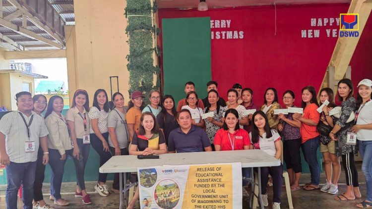 4Ps grads gets educational cash aid from LGU