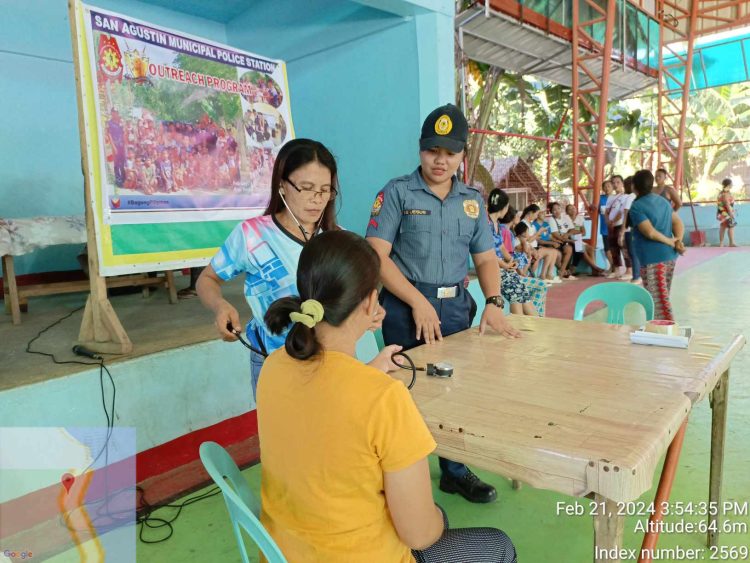 San Agustin PNP leads outreach program for 4Ps beneficiaries