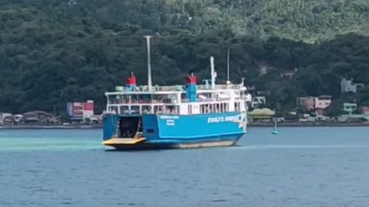 Imbestigasyon sa sumadsad na barko sa Romblon, nagpapatuloy