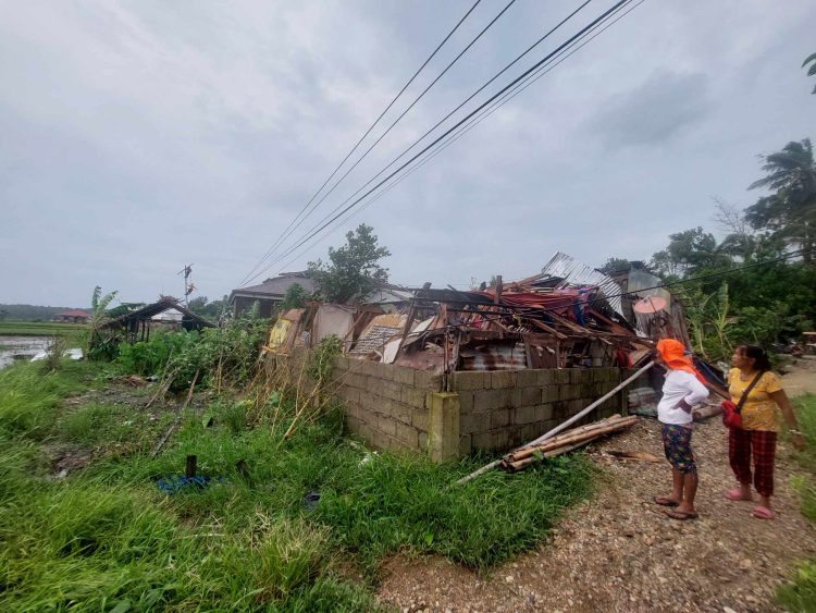 Tornado damages multiple homes in San Andres, Romblon
