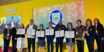 7 LGUs in Romblon receive grant to combat malnutrition