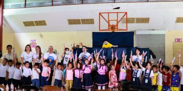 PIA, DOH MIMAROPA collaborate on puppet show vaccination campaign in Romblon