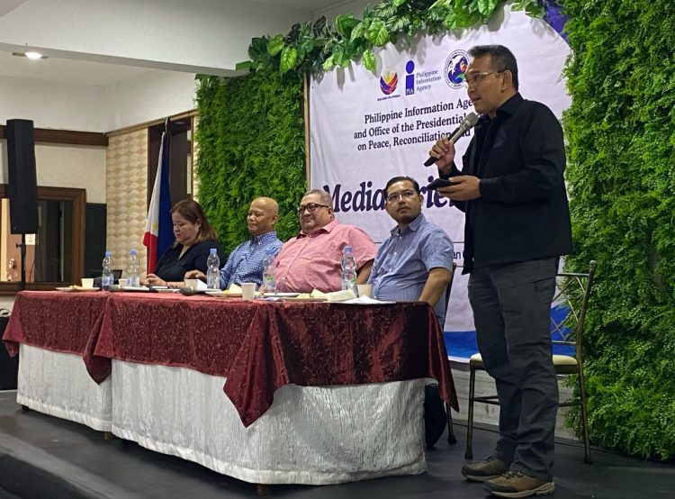 Journalists are essential to gov’t peace efforts