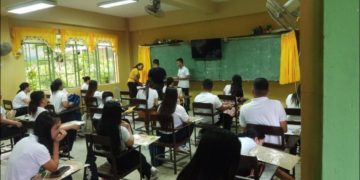 Halos 400 Romblomanon sumalang sa licensure exam para sa mga guro