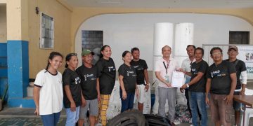 Two fisherfolk associations in Banton receives equipment from BFAR SAAD