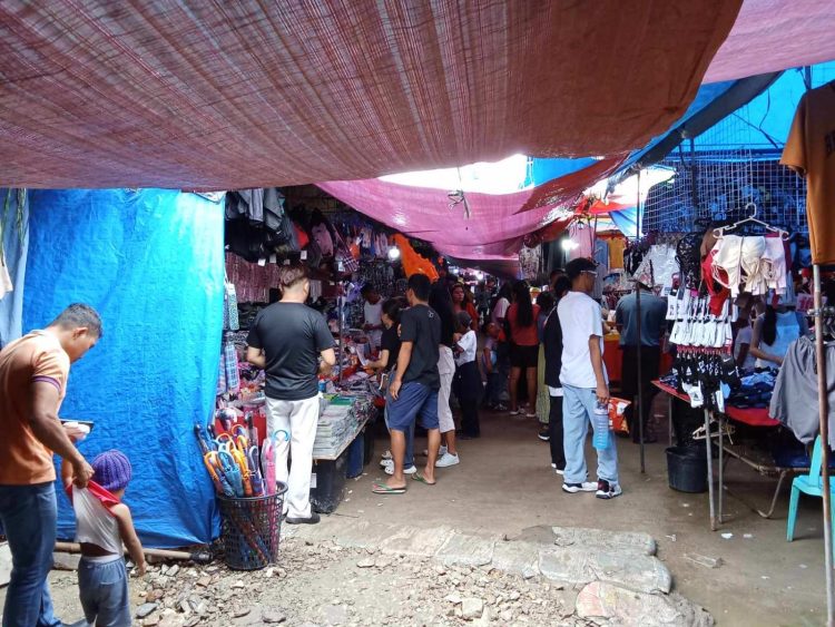Baratillo ng Romblon: A Vibrant Blend of Bargains, Culture, and Community