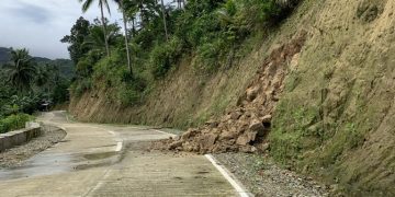 Landslide at pagbitak ng lupa dulot ng shear line, naitala sa Magdiwang
