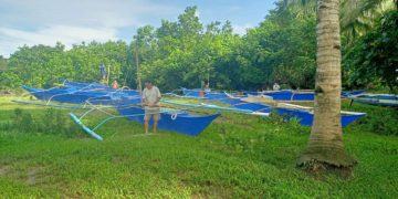 BFAR provides fiberglass boats to three fisherfolk associations in Sibuyan Island
