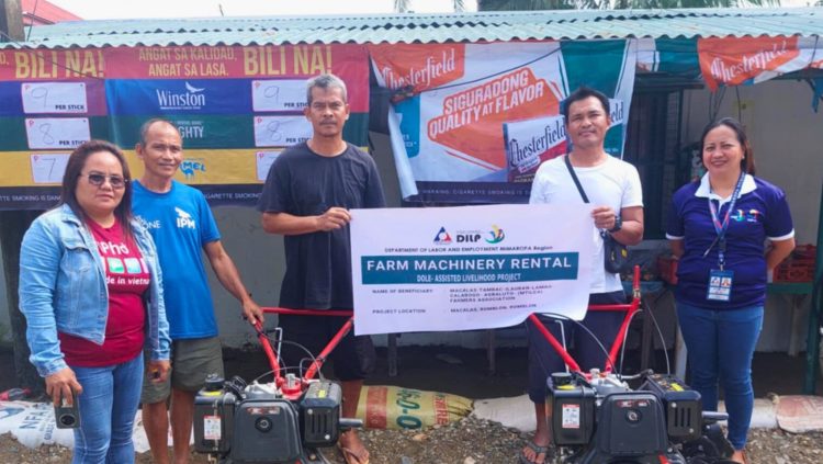 DOLE provides P1.12M worth of agricultural machinery to Romblon farmers