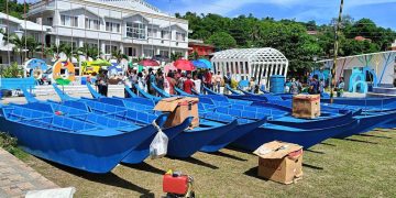 BFAR turns over 13 fiberglass boats to Simara fisherfolks