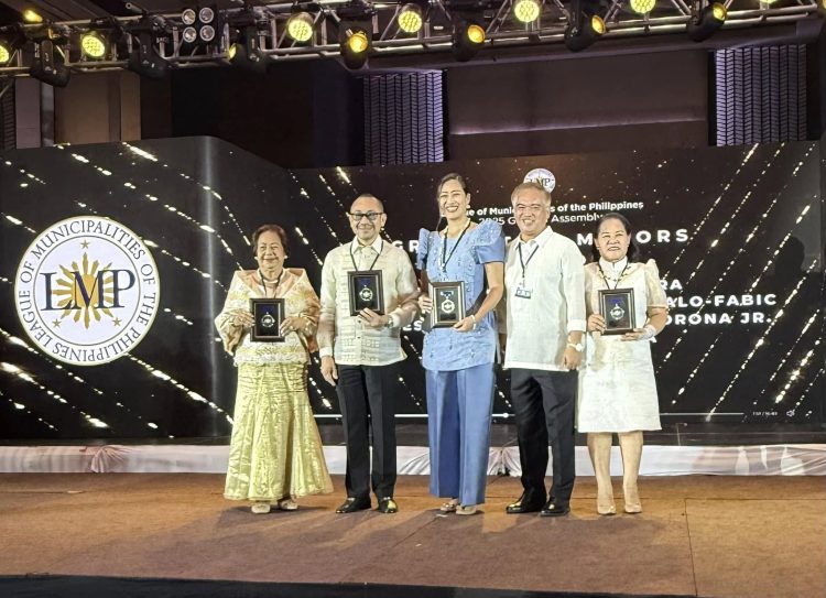 Graduating mayors ng Romblon, kinilala ng LMP