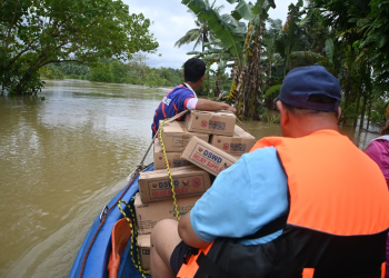 Residents affected by shear line receive aid from Baco local gov’t