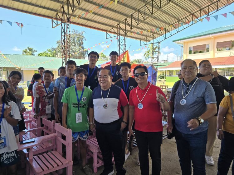 Mga atleta ng Romblon na nasa Palawan para sa MIMAROPA RAA Meet 2025, tumanggap ng P2K