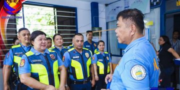 PNP MIMAROPA director inspects Romblon police units ahead of 2025 polls