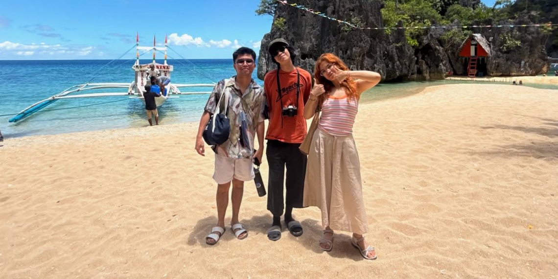 Hey June!, namasyal sa Romblon nitong  Semana Santa