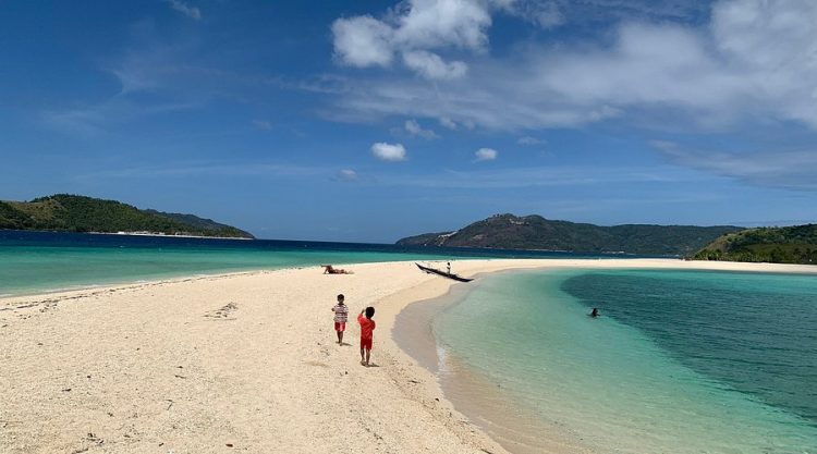 Gov. Riano, pinuri ang pag-angat ng Bon Bon Beach sa global ranking ng World’s Best Beaches
