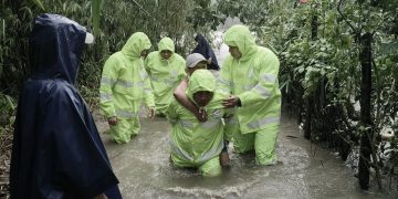 Mga Pamilya sa Romblon inilikas dahil sa banta ng baha