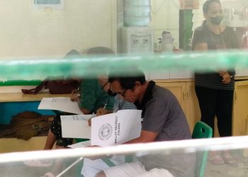 Marcos nilagdaan ang batas na nagpapaliban sa BSKE sa Nov. 2026